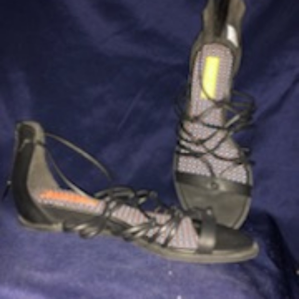 Sandals - Picture 3 of 3